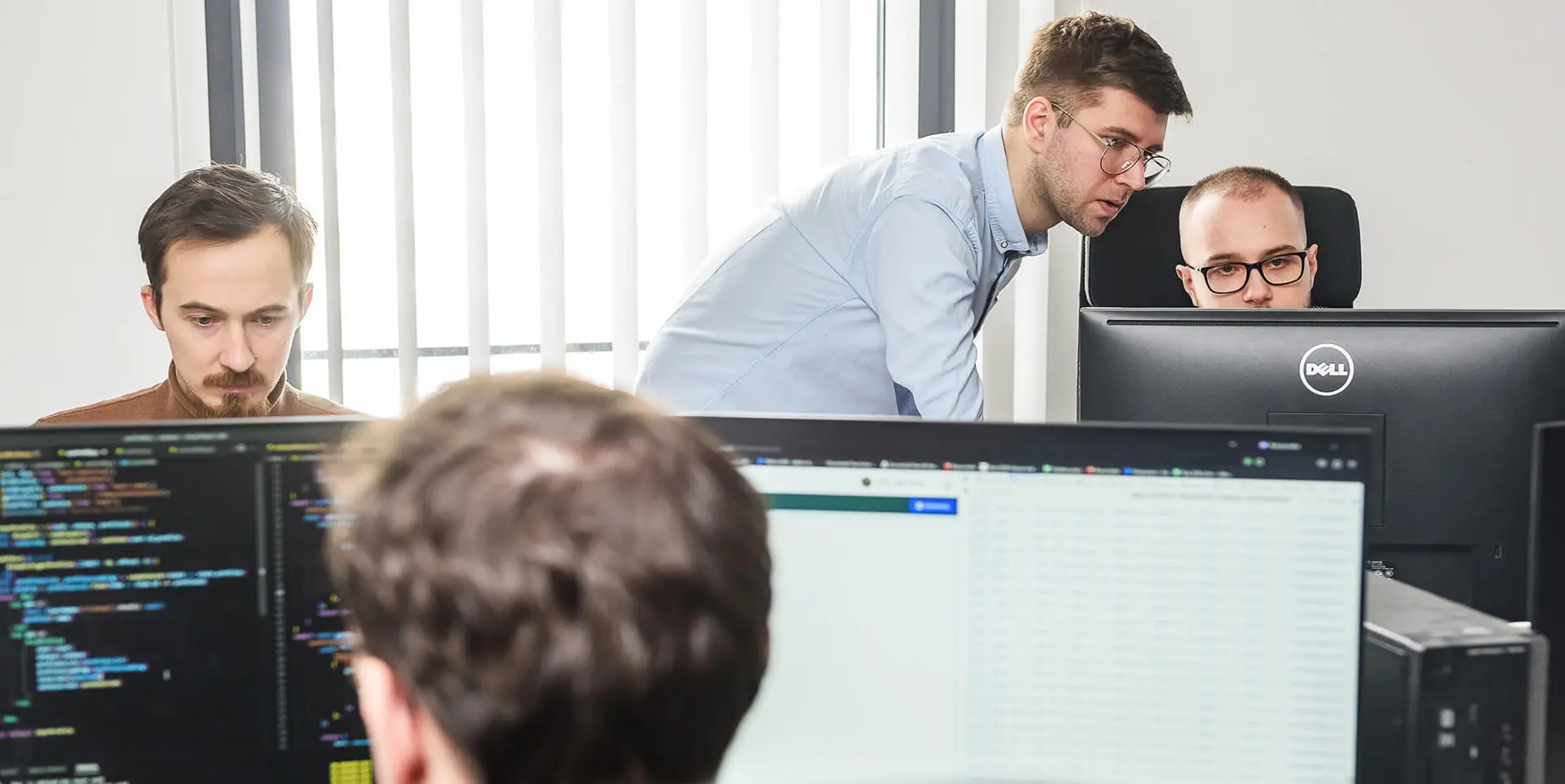 Dedykowane strony internetowe, systemy informatyczne i aplikacje